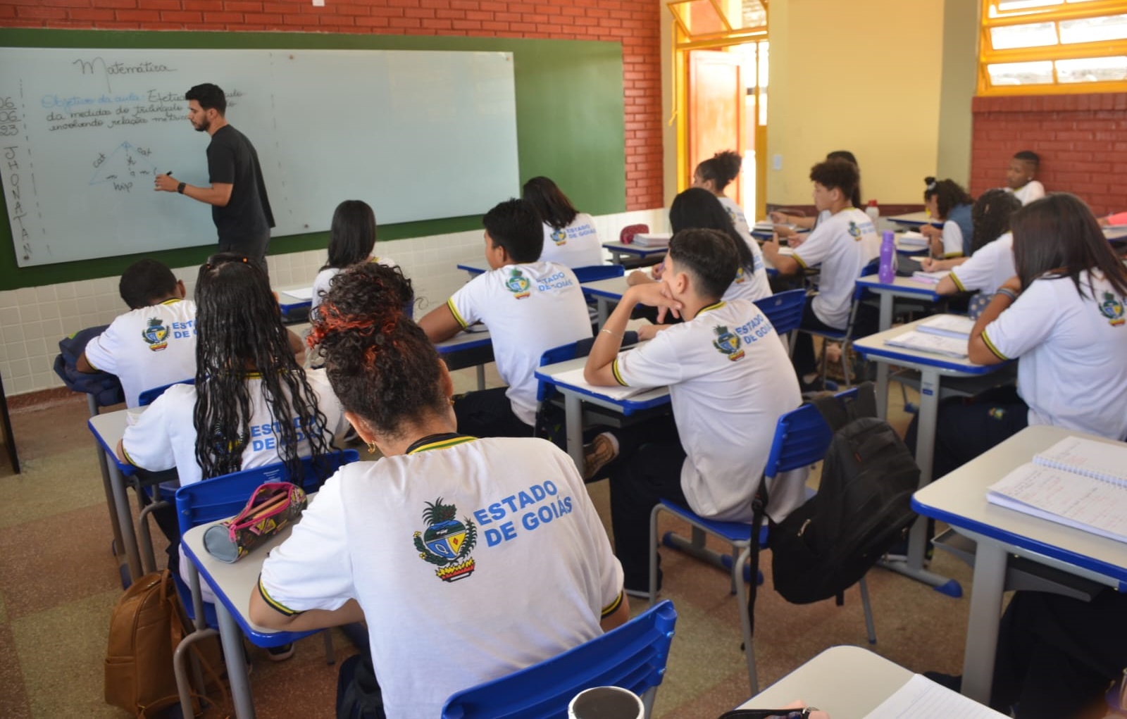 Goiás registra recuo e contabiliza menos de 239 mil jovens fora da escola e do mercado