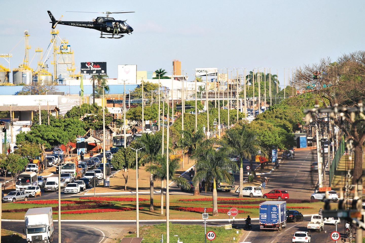 Trânsito de Goiânia: prefeitura promete estudar um milagre