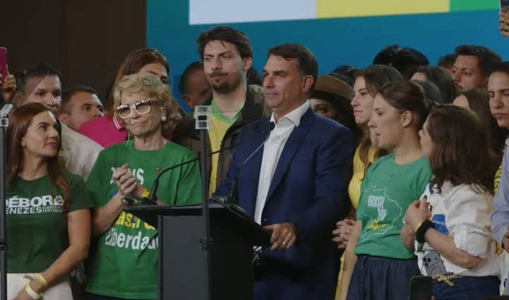 Convenção do PL lança Flávio Bolsonaro à Presidência sob forte tom internacional e jurídico