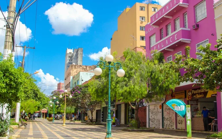 O calçadão da Rua 8 e a tentativa de salvar o Centro histórico de Goiânia
