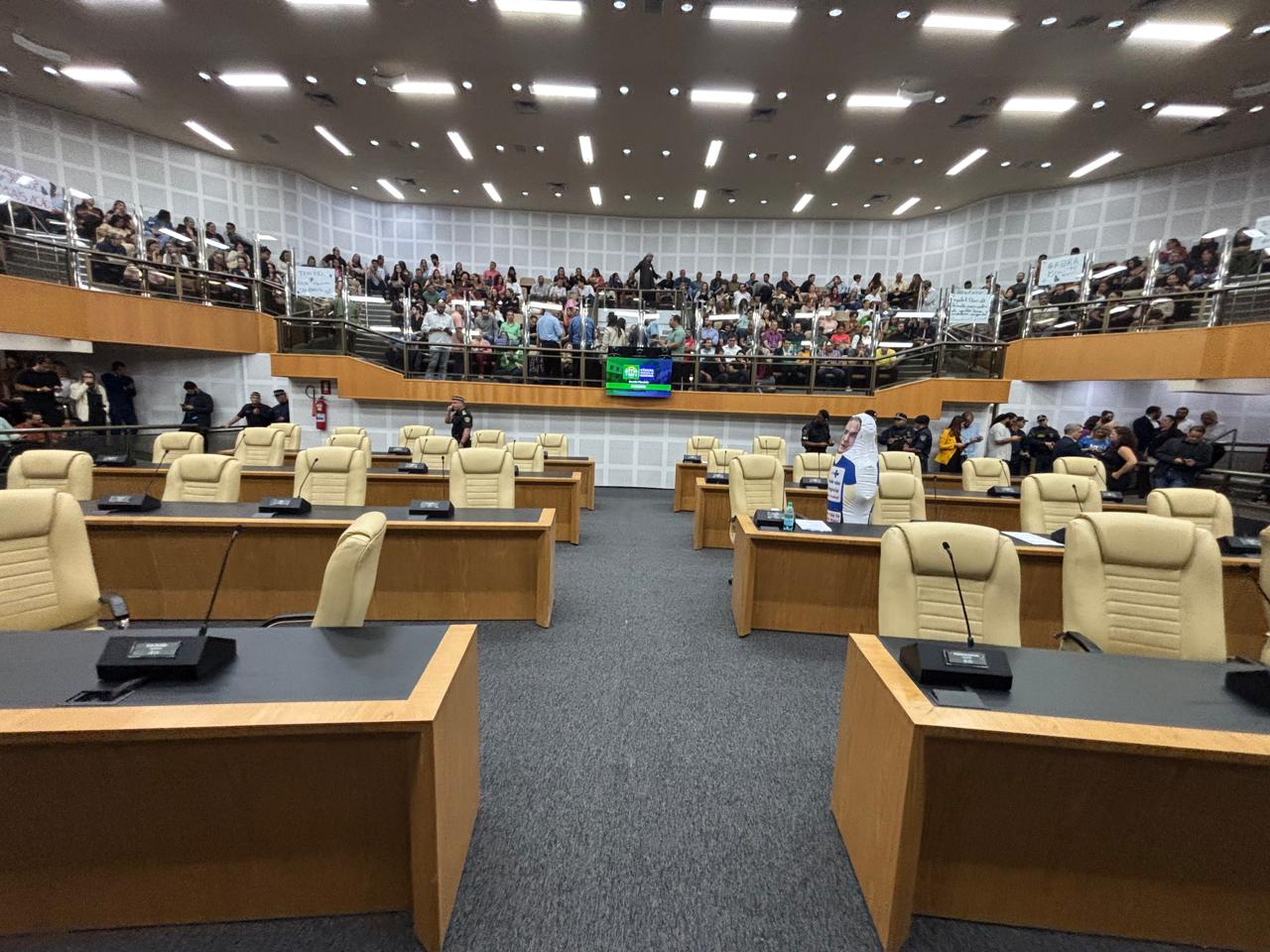 A concentração milionária de emendas na Câmara de Goiânia