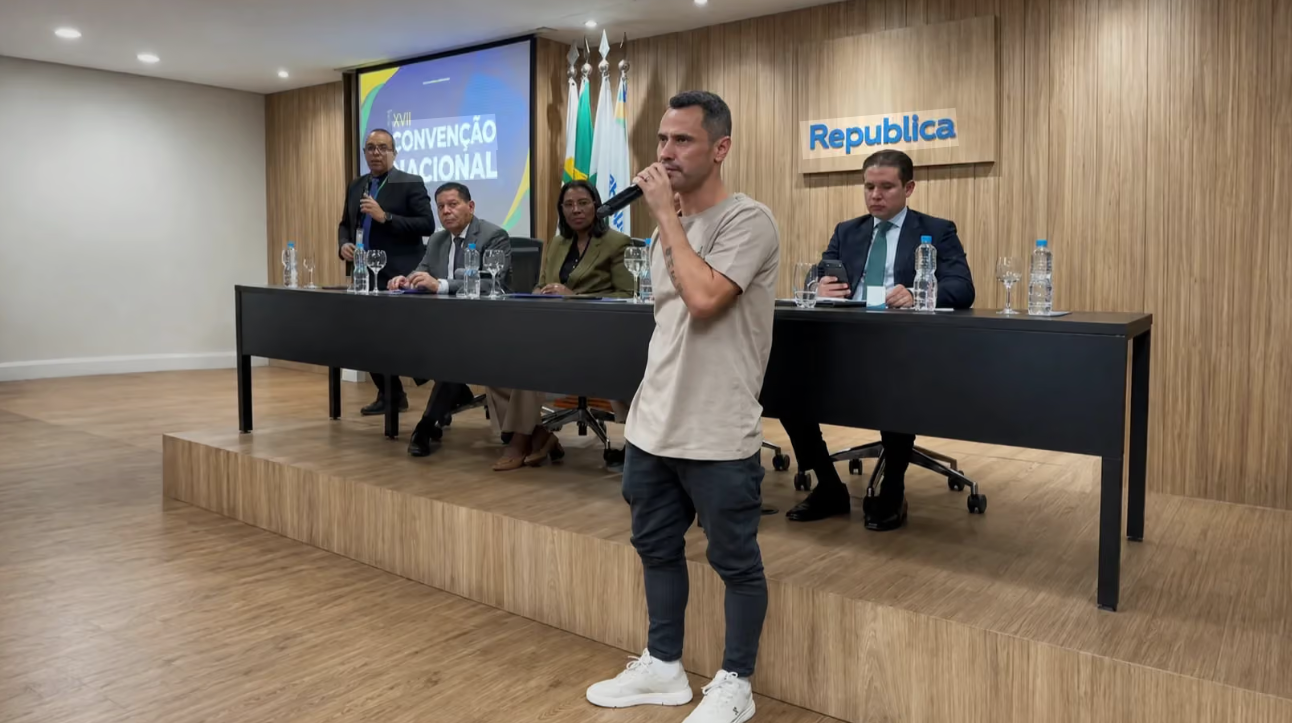 Impasse e reviravoltas marcam tentativa de candidatura de Cleitinho em Minas