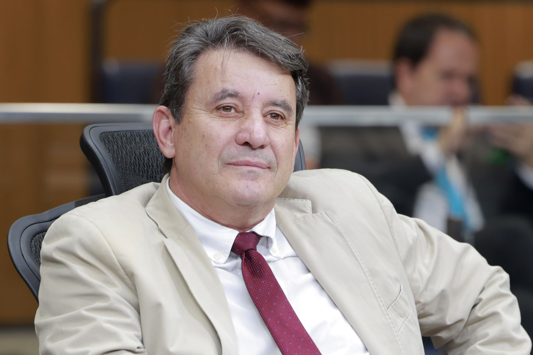 Clécio Alves: Da Escola de Iris Rezende ao Parlamento Estadual — imagem secundária