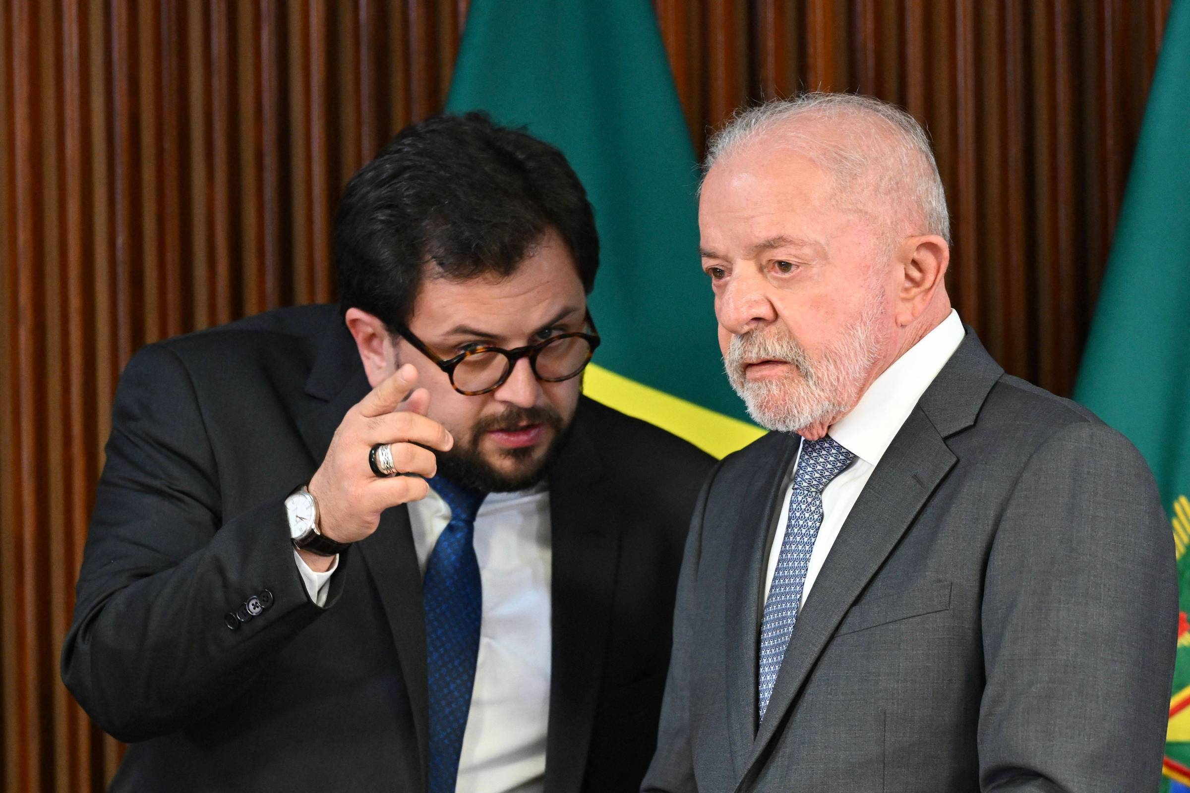 Instabilidade institucional e o peso das investigações no Palácio do Planalto