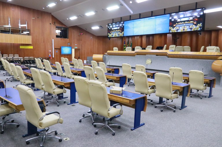 Câmara de Goiânia retoma trabalhos com projetos para o Paço