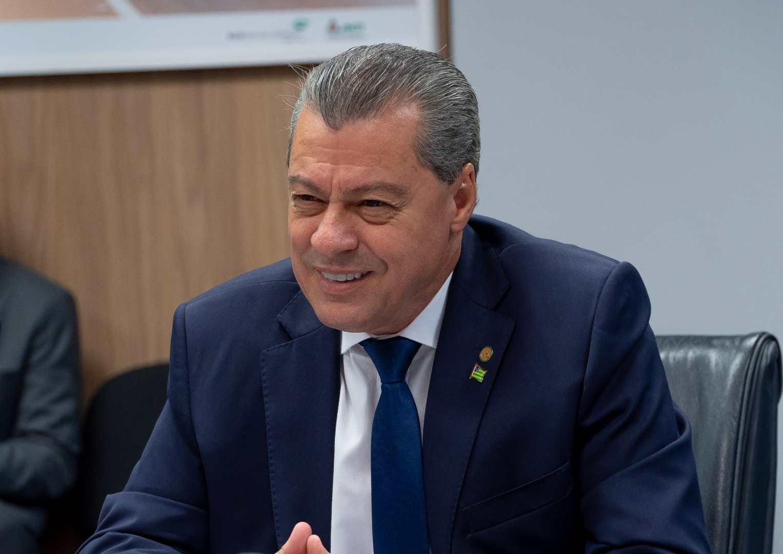 Comissão aprova projeto relatado por deputado goiano para prioridade de idosos com deficiência