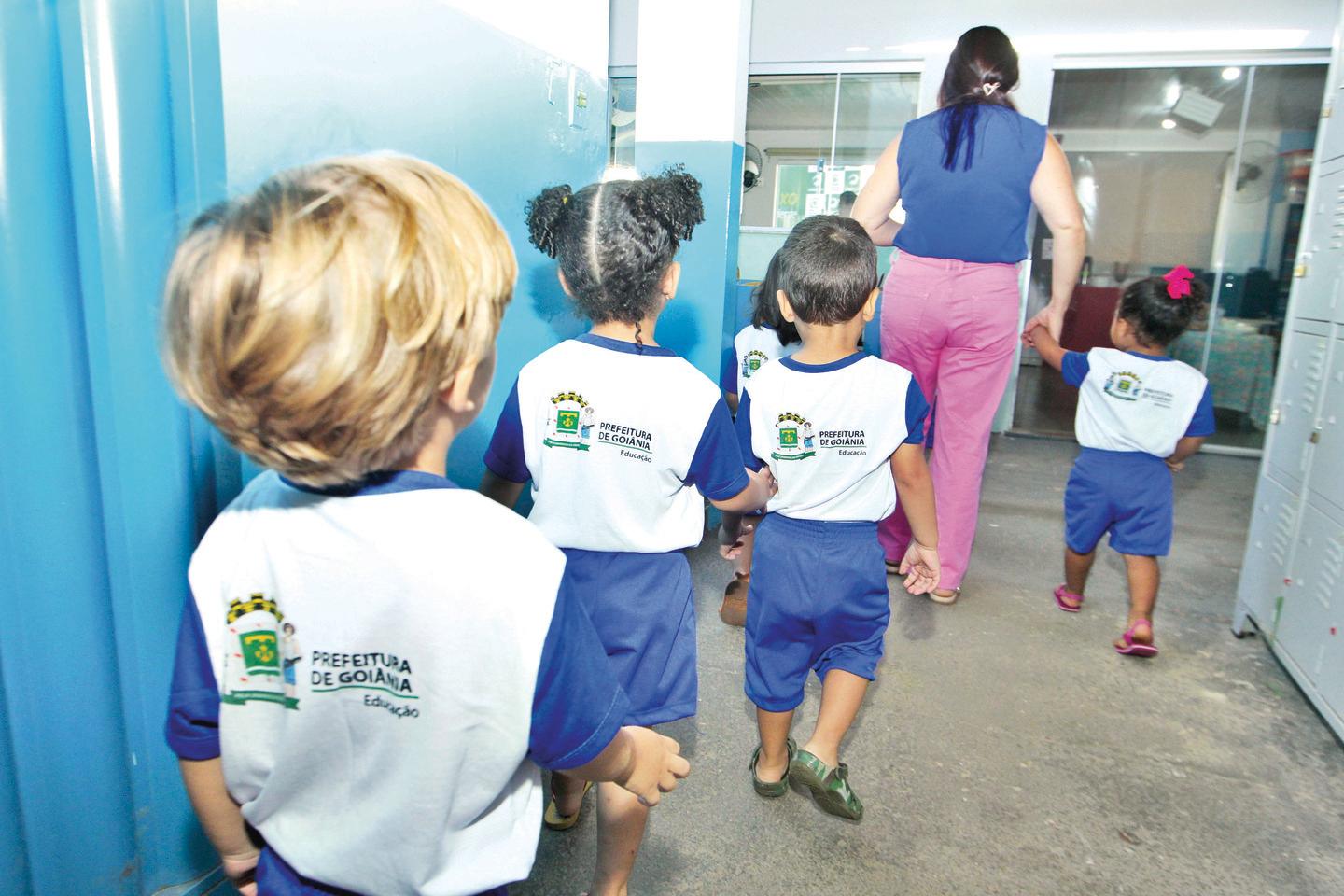 Servidores da Educação de Goiânia podem ter ganhos de até 12,5%