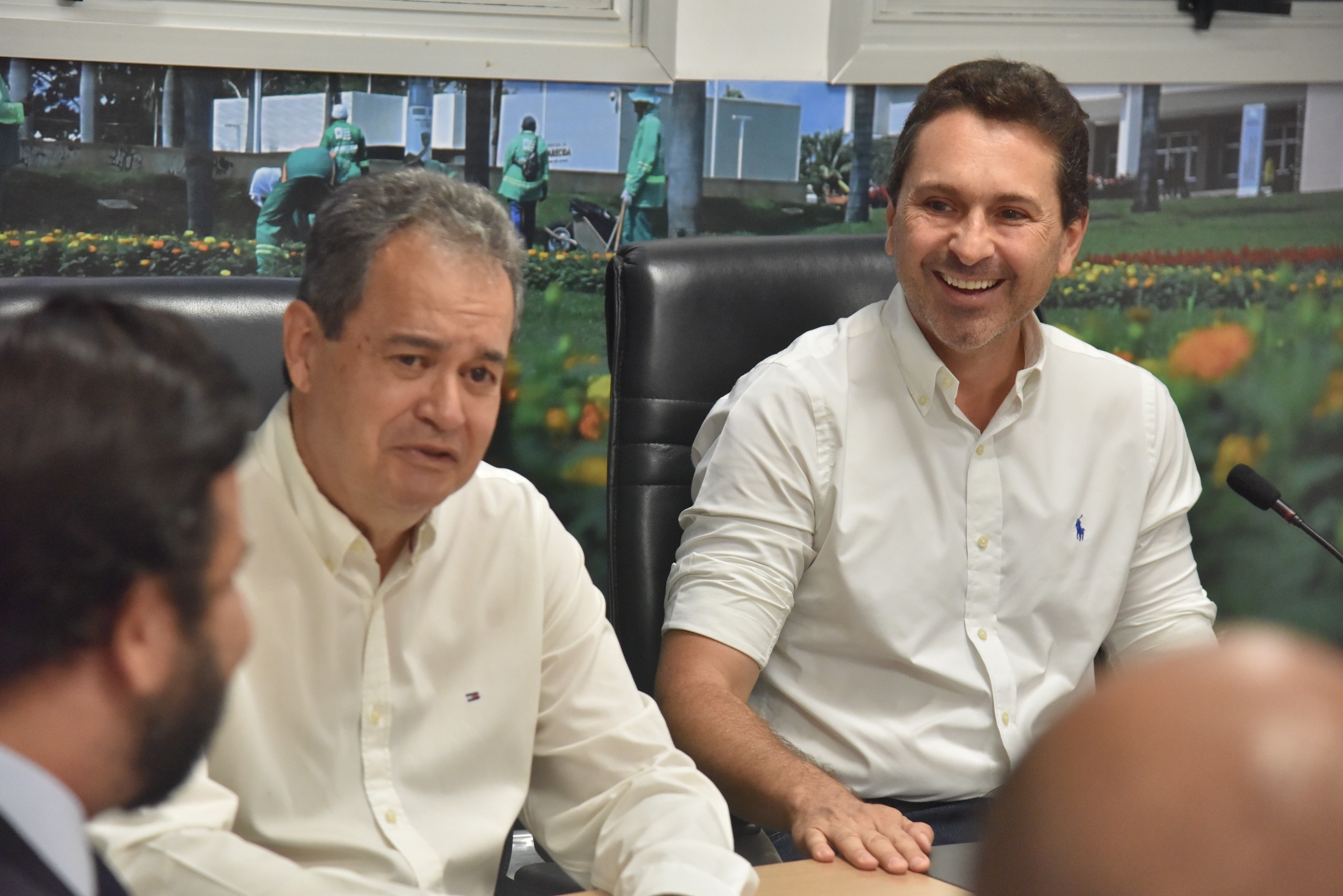 Leandro Vilela homenageia promotor Márcio do Nascimento em Aparecida de Goiânia — imagem secundária